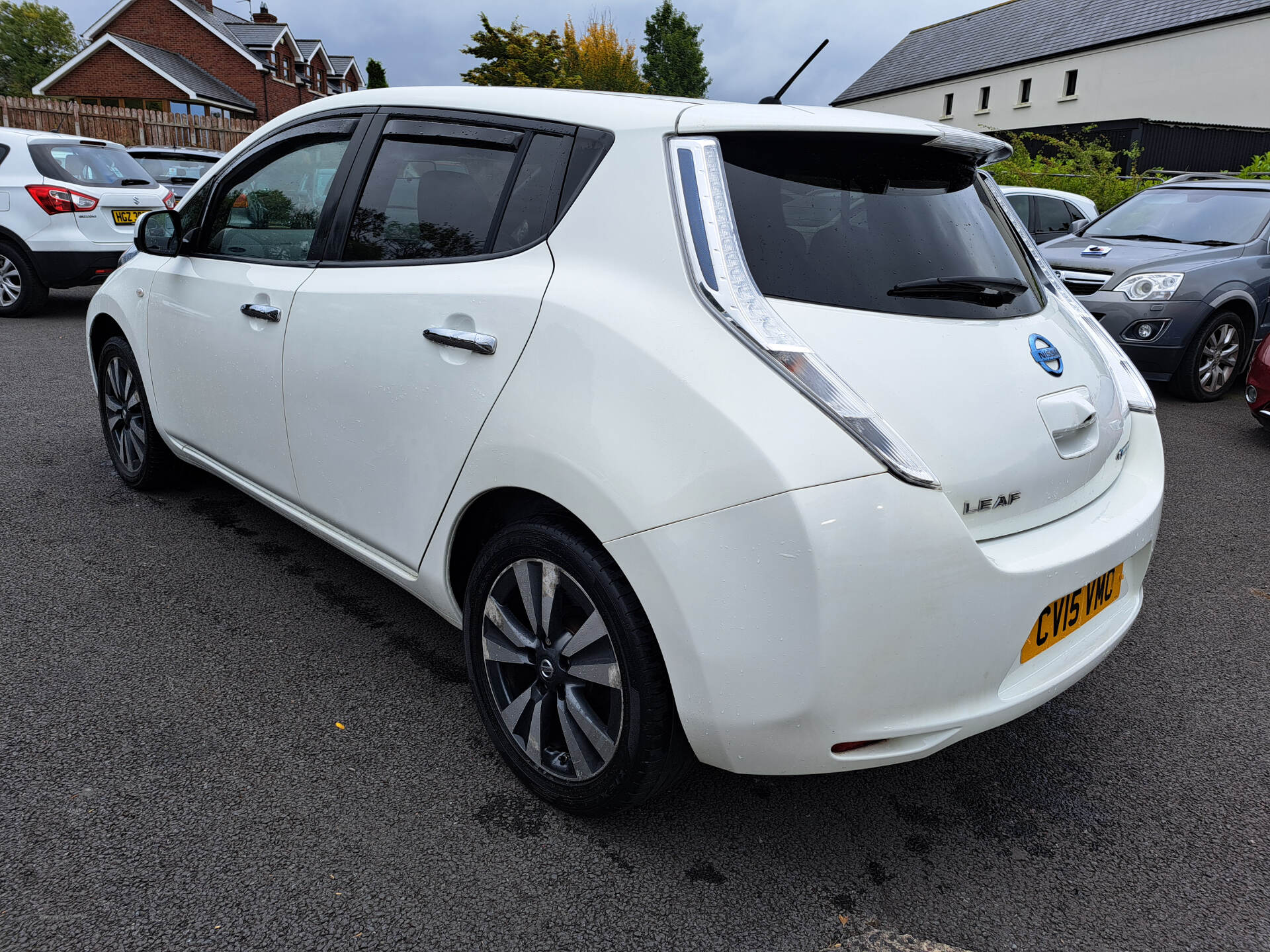 Nissan LEAF HATCHBACK in Antrim