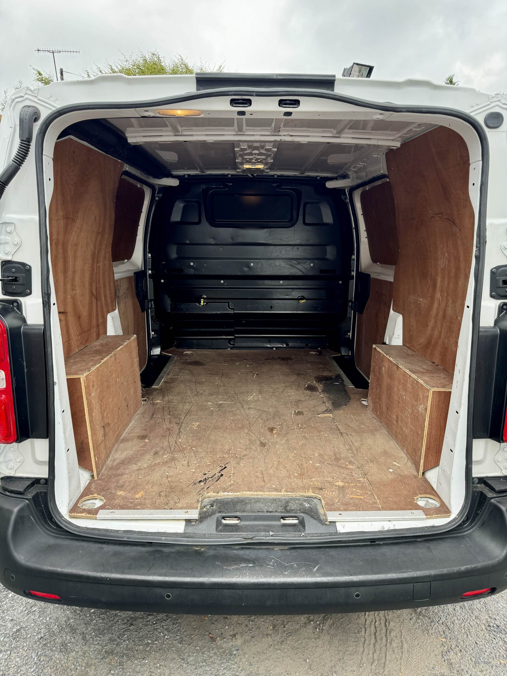 Citroen Dispatch M DIESEL in Down