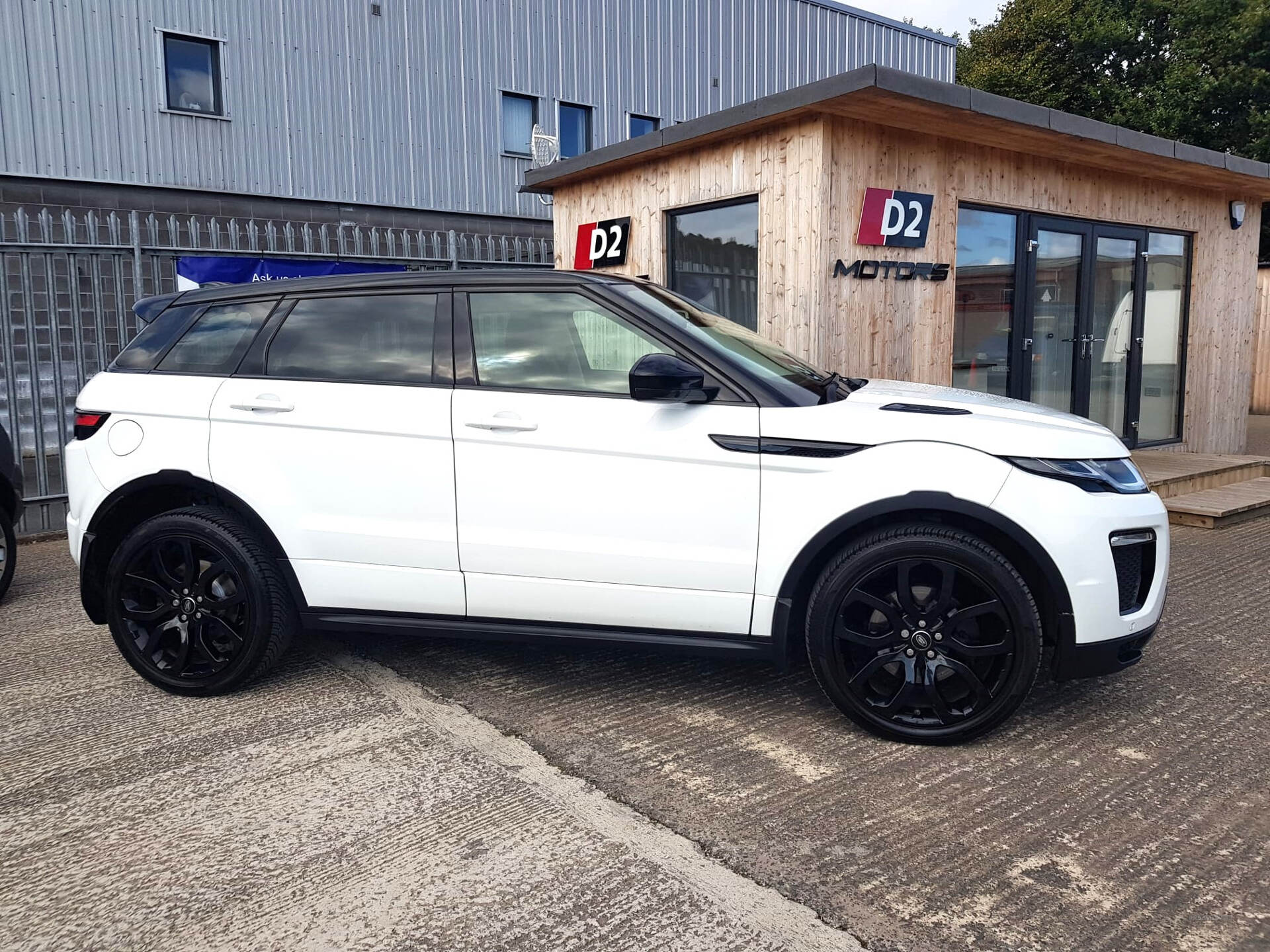 Land Rover Range Rover Evoque DIESEL HATCHBACK in Down