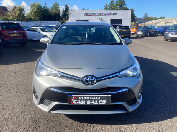 Toyota Avensis DIESEL SALOON in Antrim