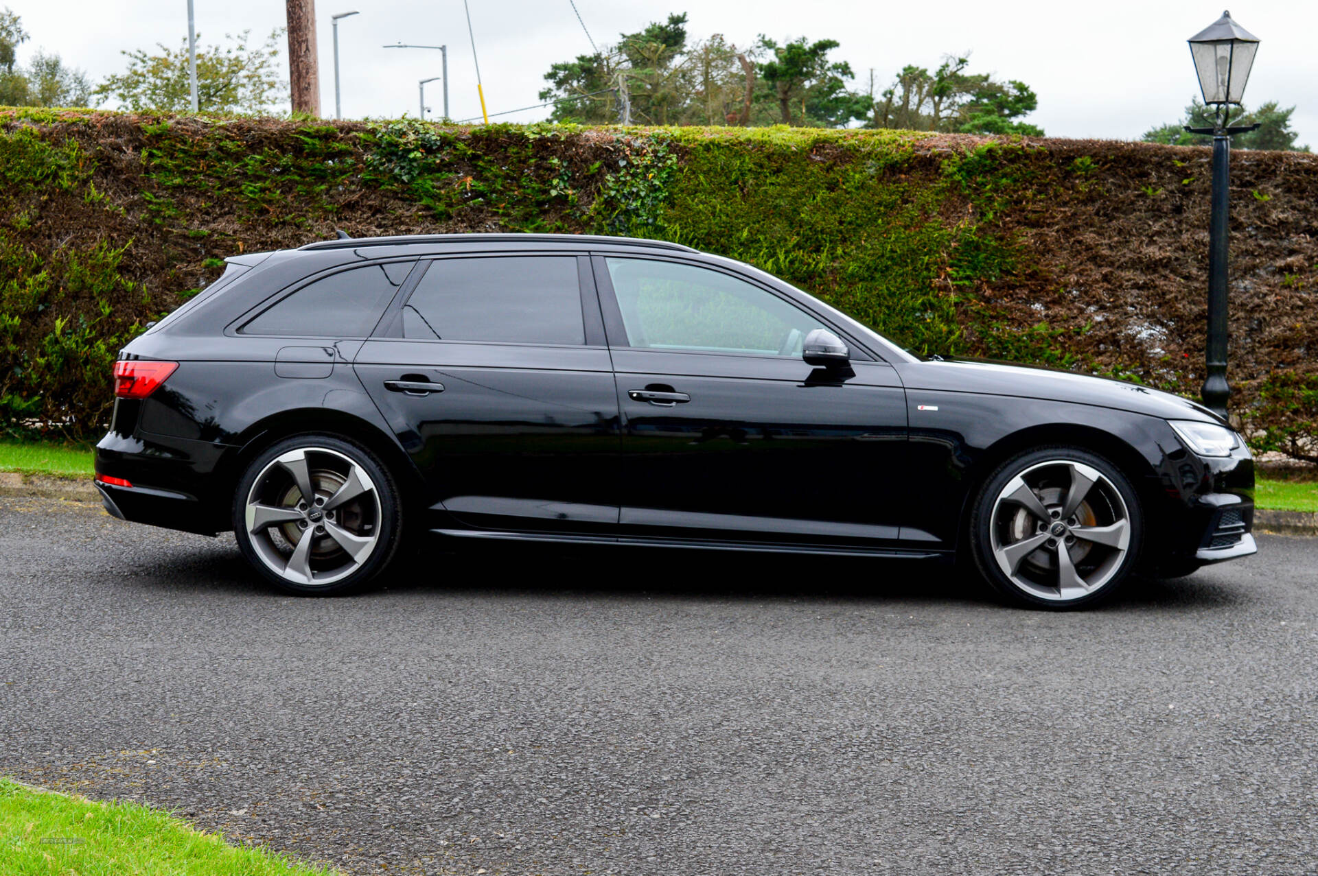 Audi A4 DIESEL AVANT in Derry / Londonderry