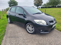 Toyota Auris HATCHBACK in Armagh