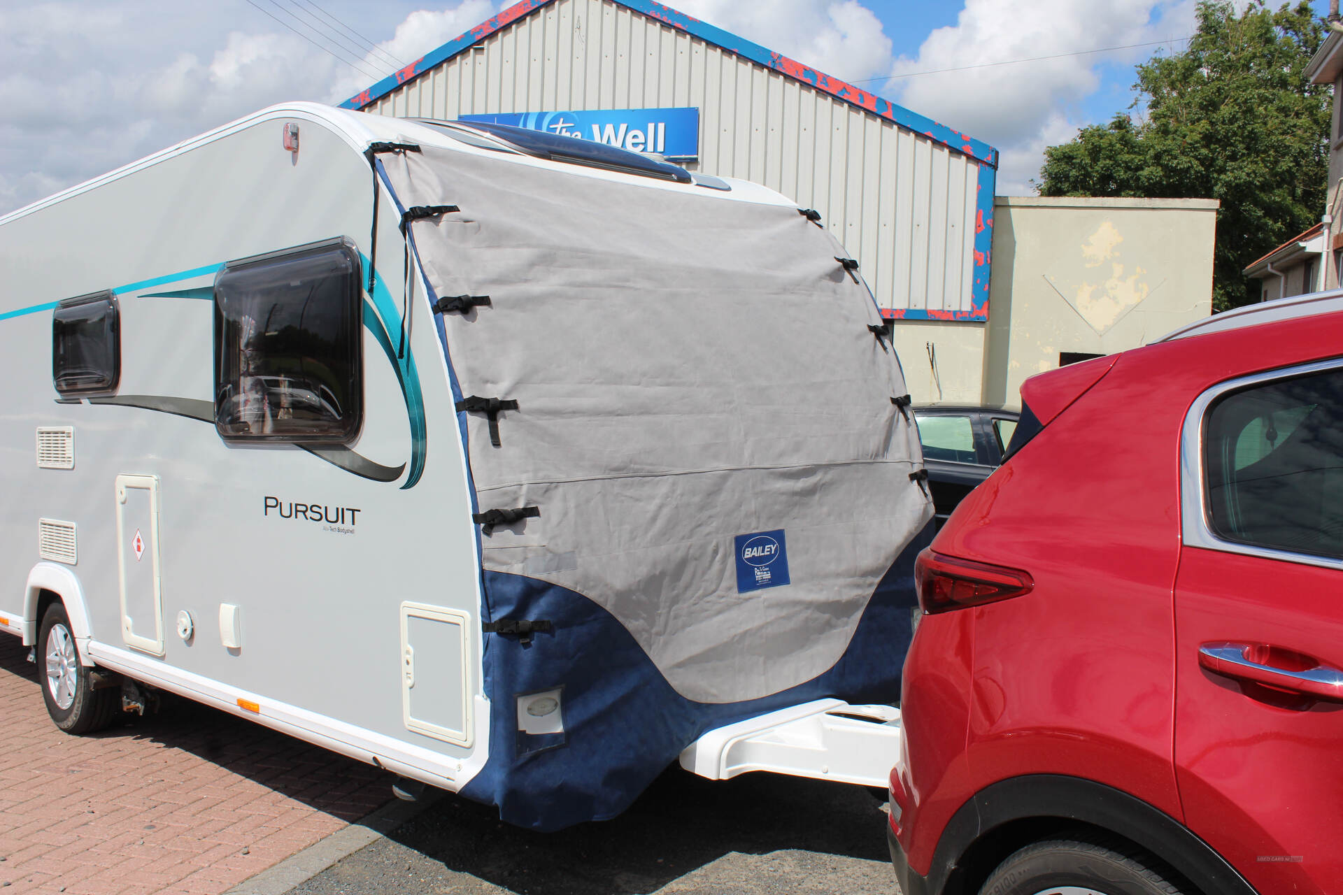 Jan 2015 Bailey Pursuit 530 Motor movers ,Awning and all covers included