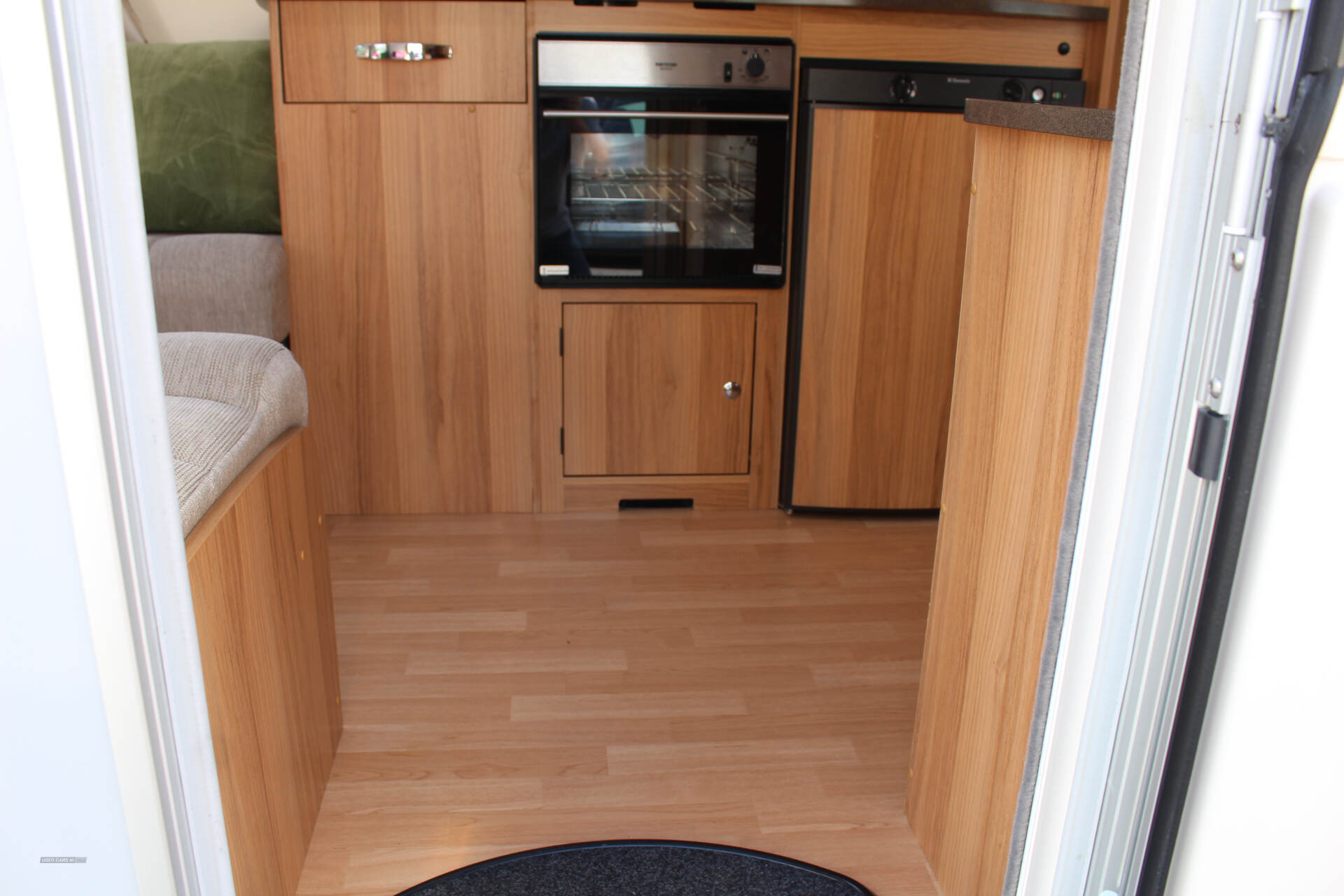 Jan 2015 Bailey Pursuit 530 Motor movers ,Awning and all covers included
