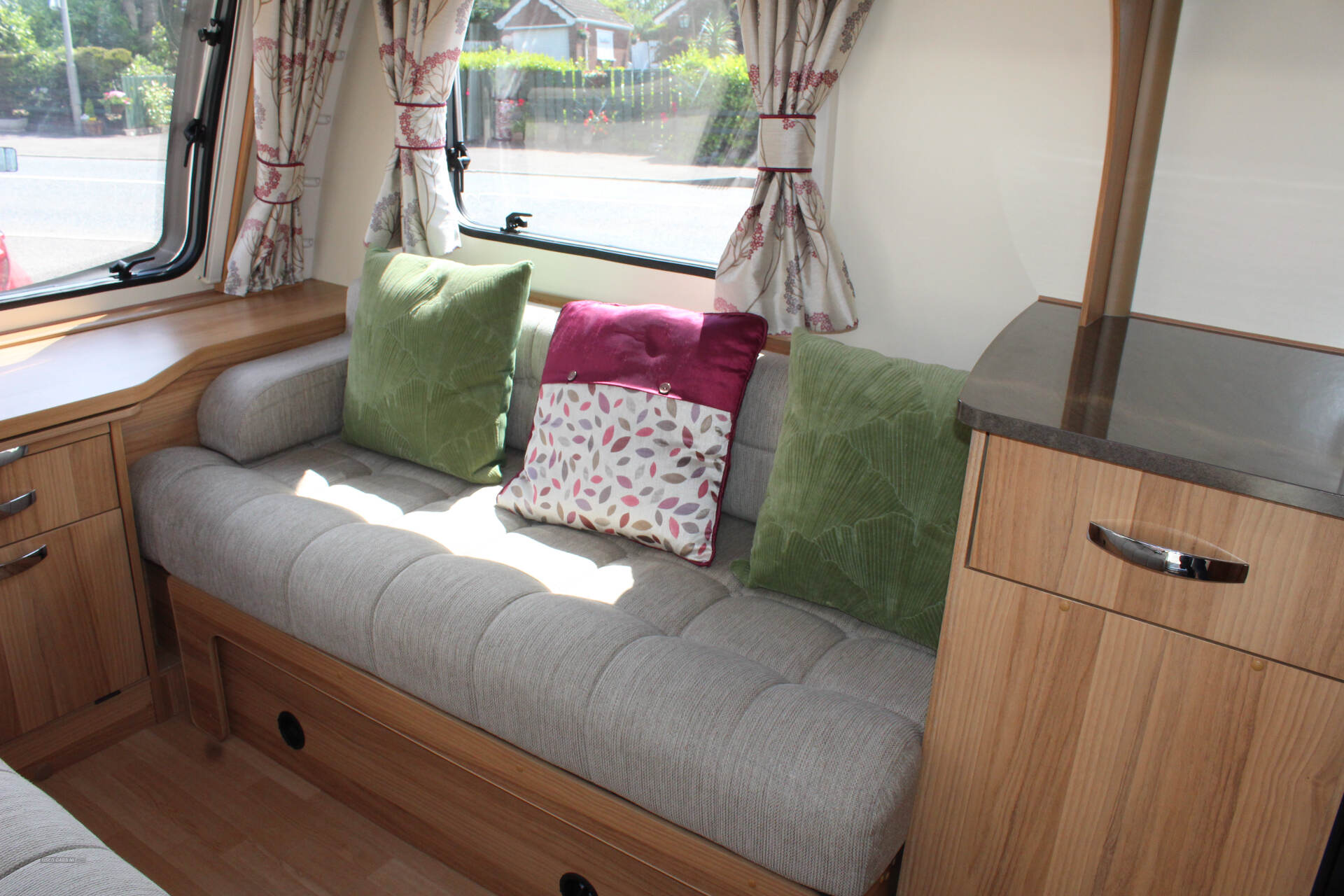 Jan 2015 Bailey Pursuit 530 Motor movers ,Awning and all covers included