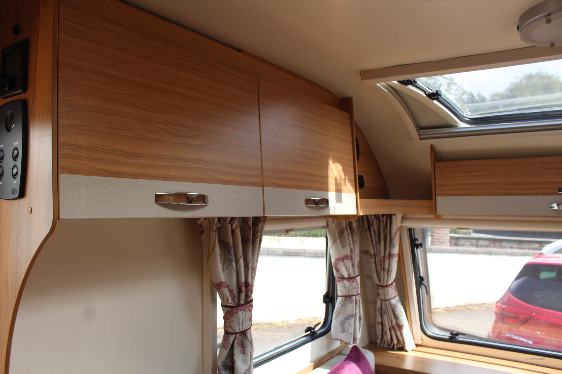 Jan 2015 Bailey Pursuit 530 Motor movers ,Awning and all covers included