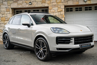 Porsche Cayenne ESTATE in Down