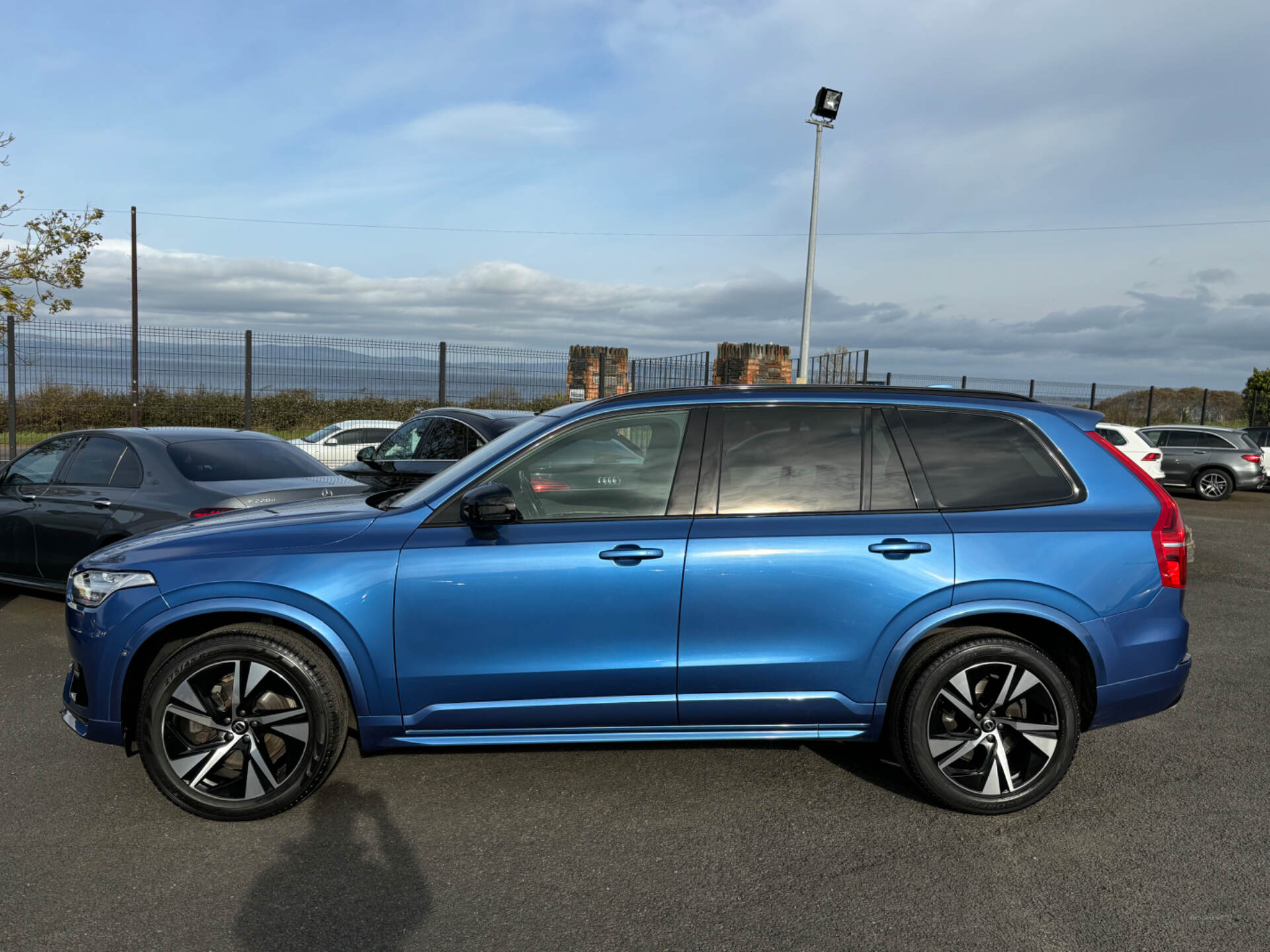 Volvo XC90 DIESEL ESTATE in Derry / Londonderry