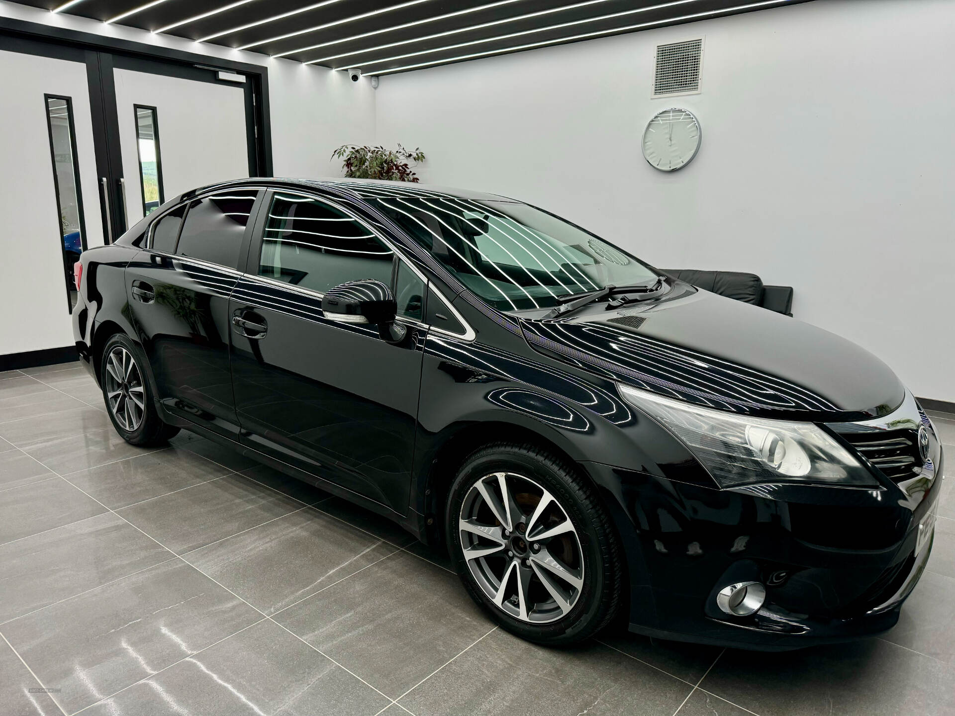 Toyota Avensis DIESEL SALOON in Derry / Londonderry