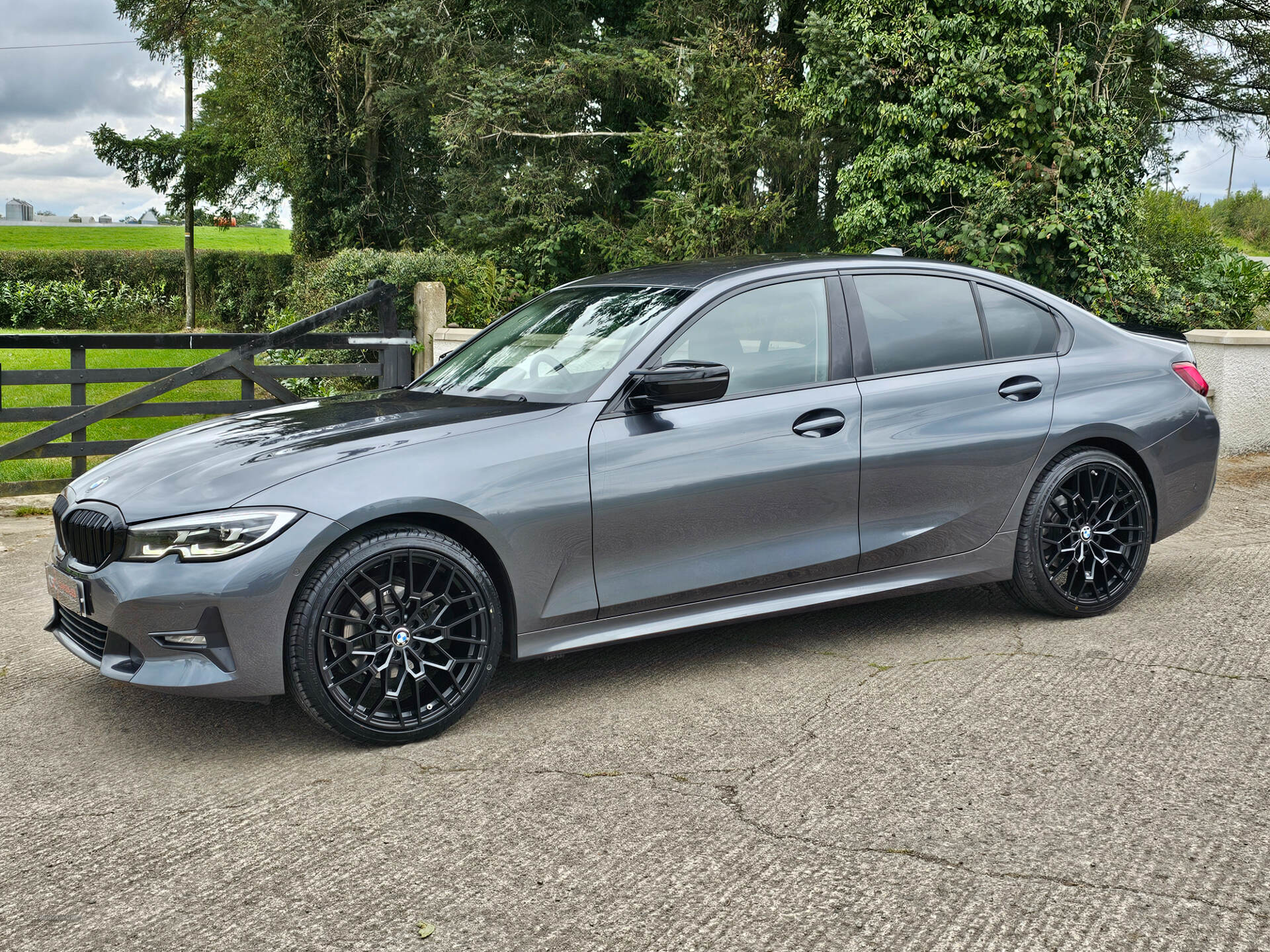 BMW 3 Series DIESEL SALOON in Tyrone