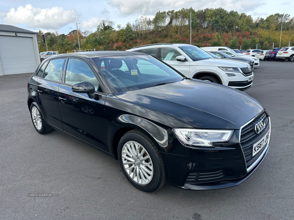 Audi A3 DIESEL SPORTBACK in Down