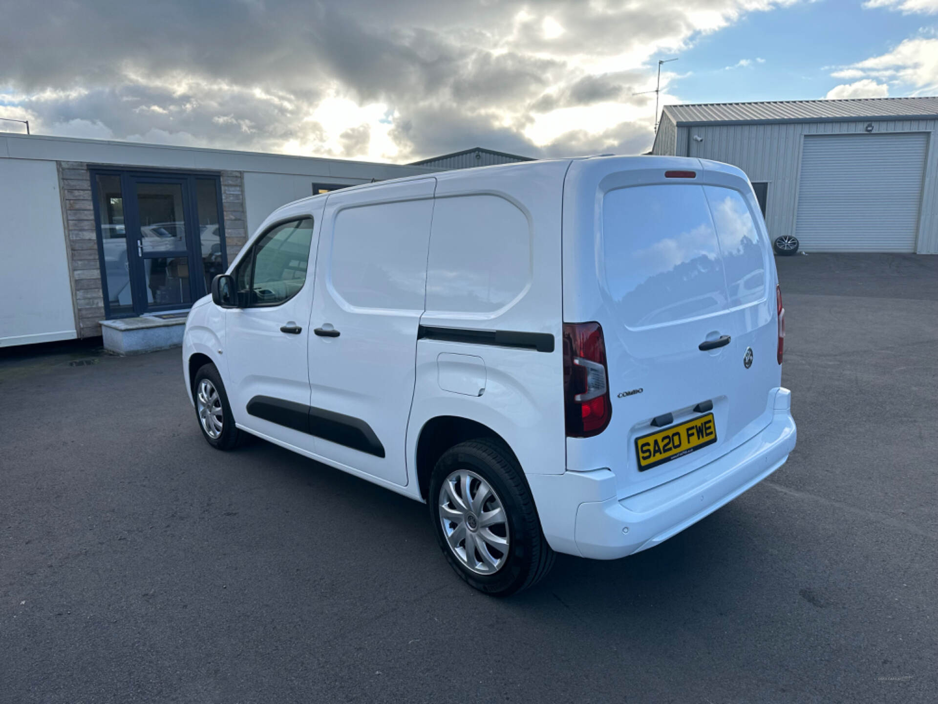 Vauxhall Combo CARGO L1 DIESEL in Down