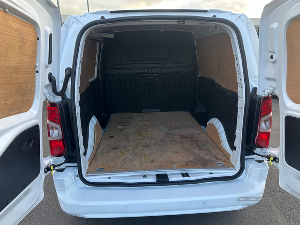 Vauxhall Combo CARGO L1 DIESEL in Down