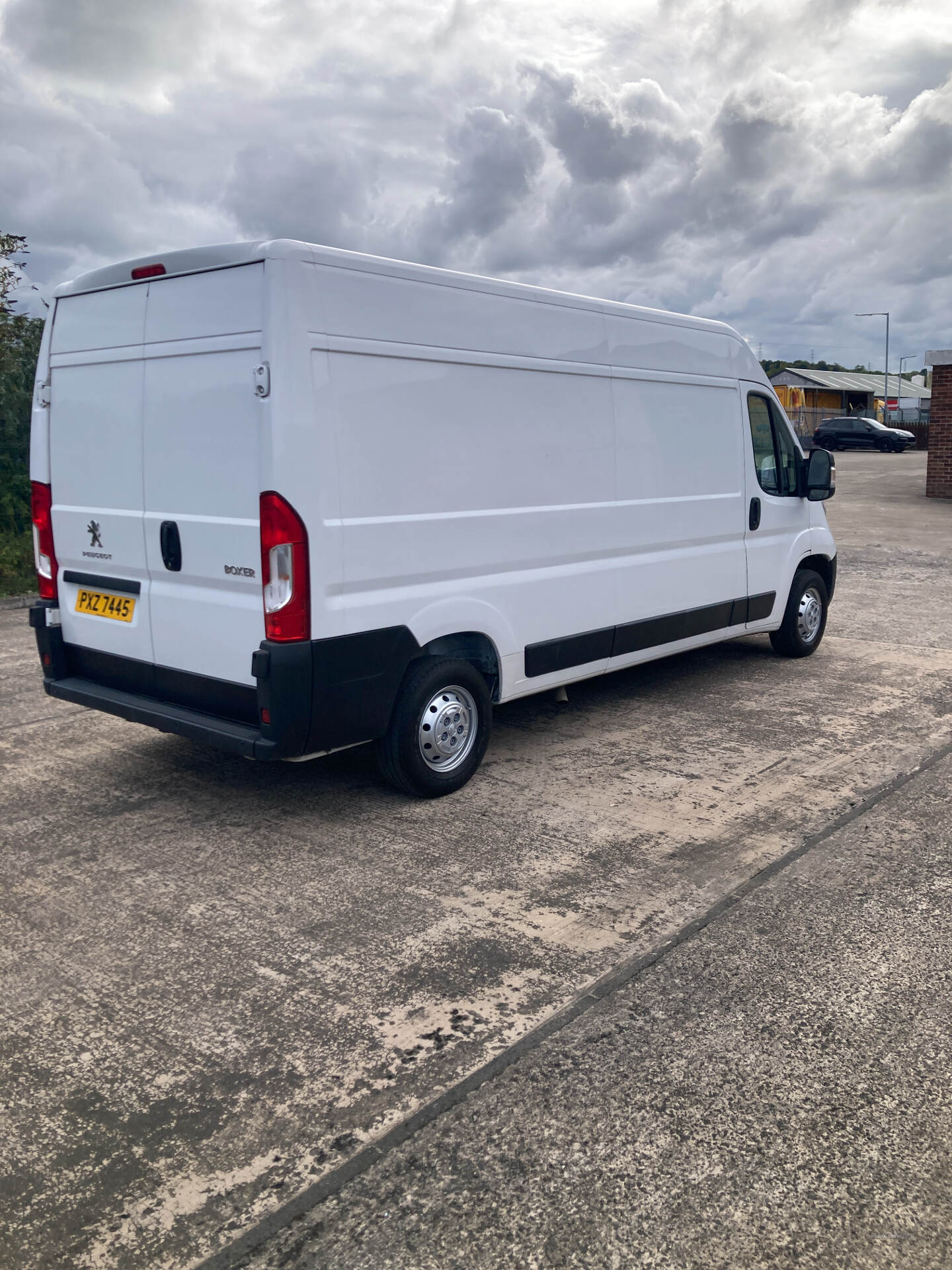 Oct 2021 Peugeot Boxer 2.2 BlueHDi H2 Professional Van 140ps