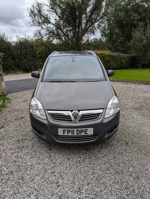 Vauxhall Zafira DIESEL ESTATE in Tyrone