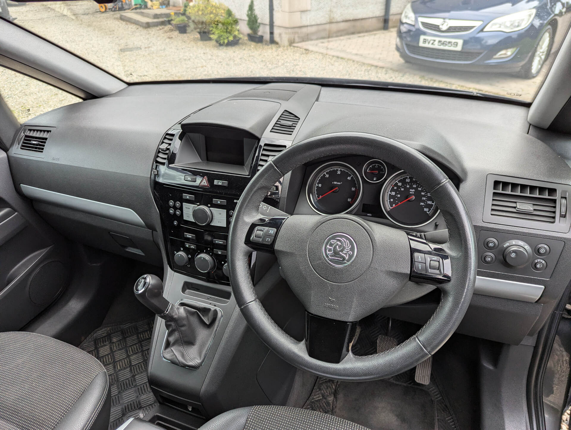 Vauxhall Zafira DIESEL ESTATE in Tyrone