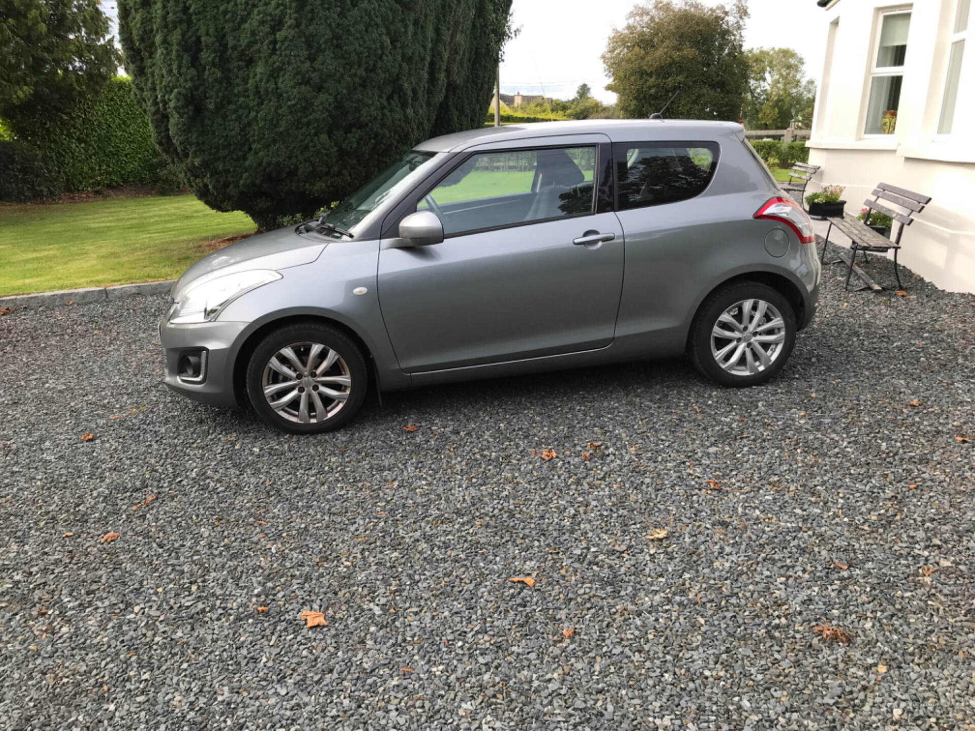 Suzuki Swift HATCHBACK in Down