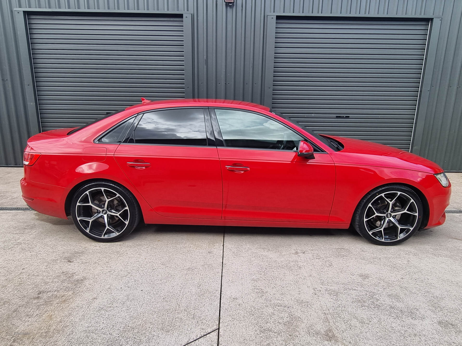 Audi A4 DIESEL SALOON in Tyrone