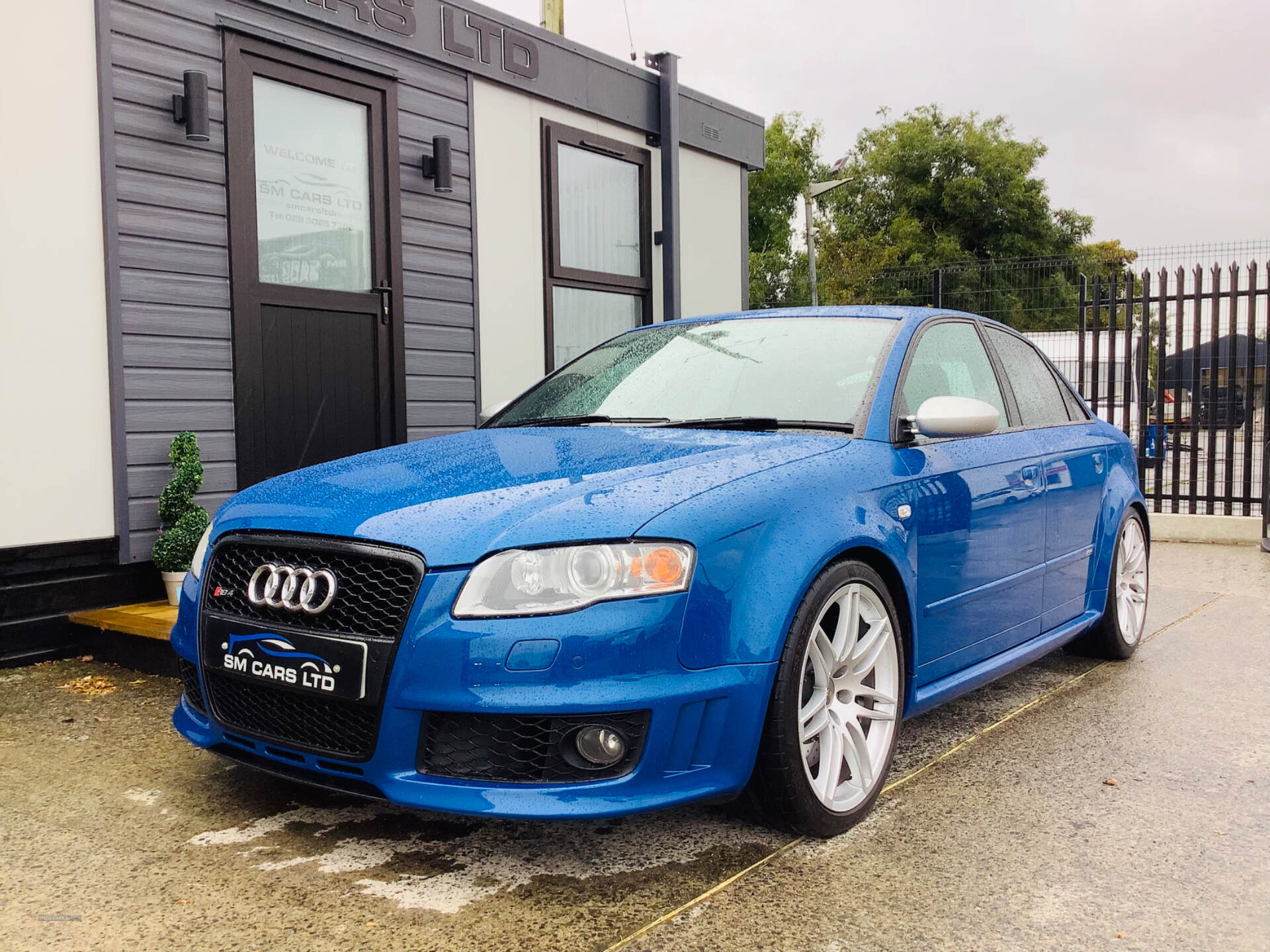 Audi RS4 SALOON in Down