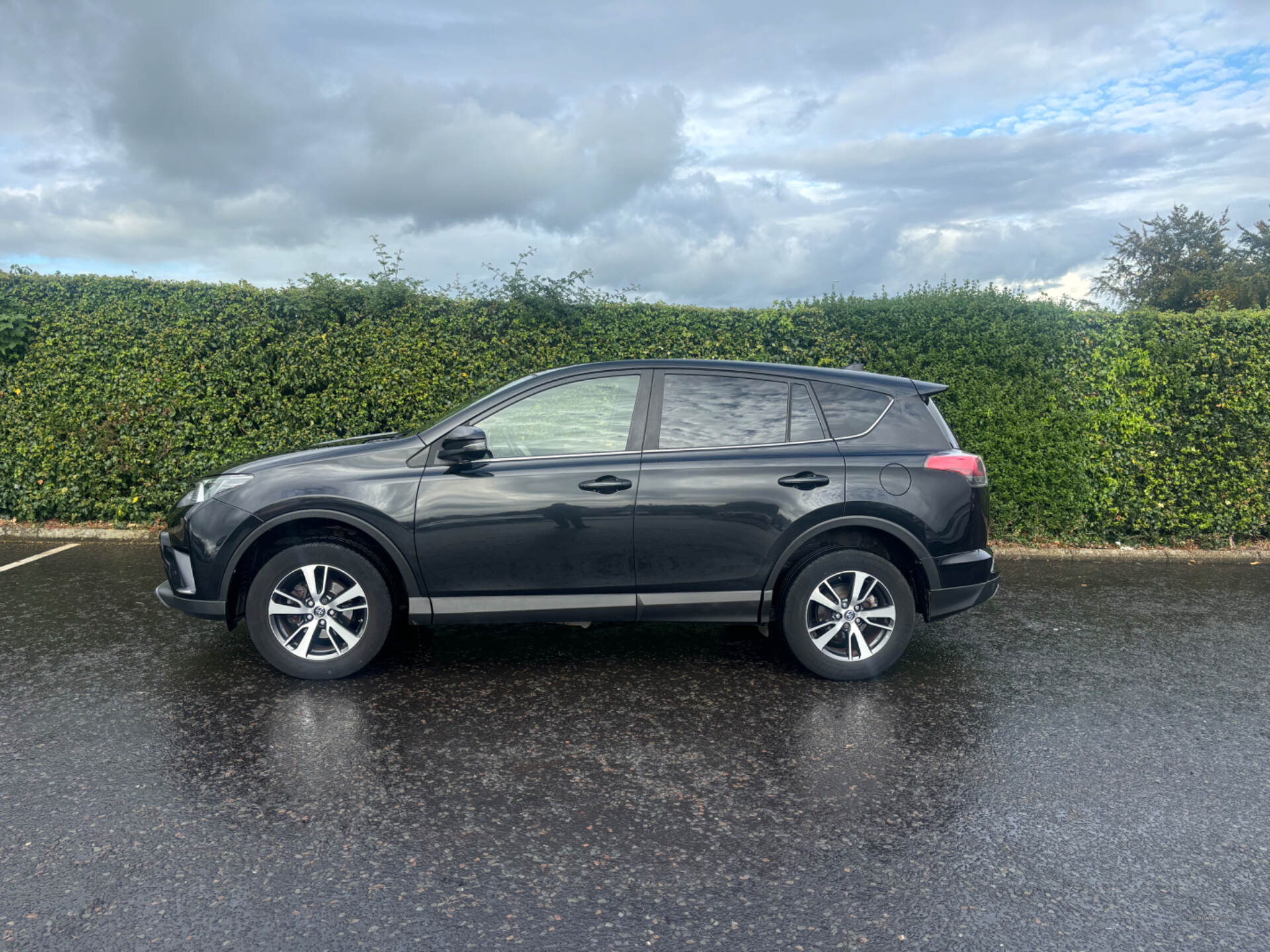 Toyota RAV4 DIESEL ESTATE in Derry / Londonderry