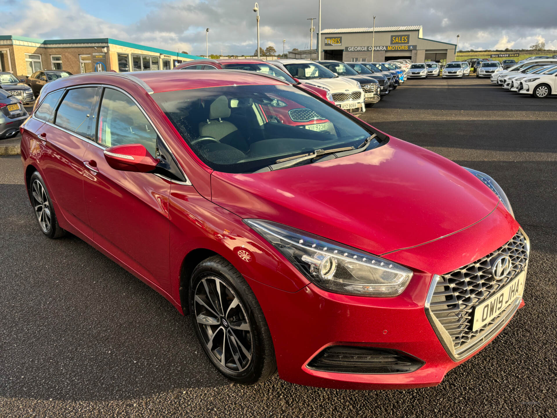 Hyundai i40 DIESEL TOURER in Derry / Londonderry