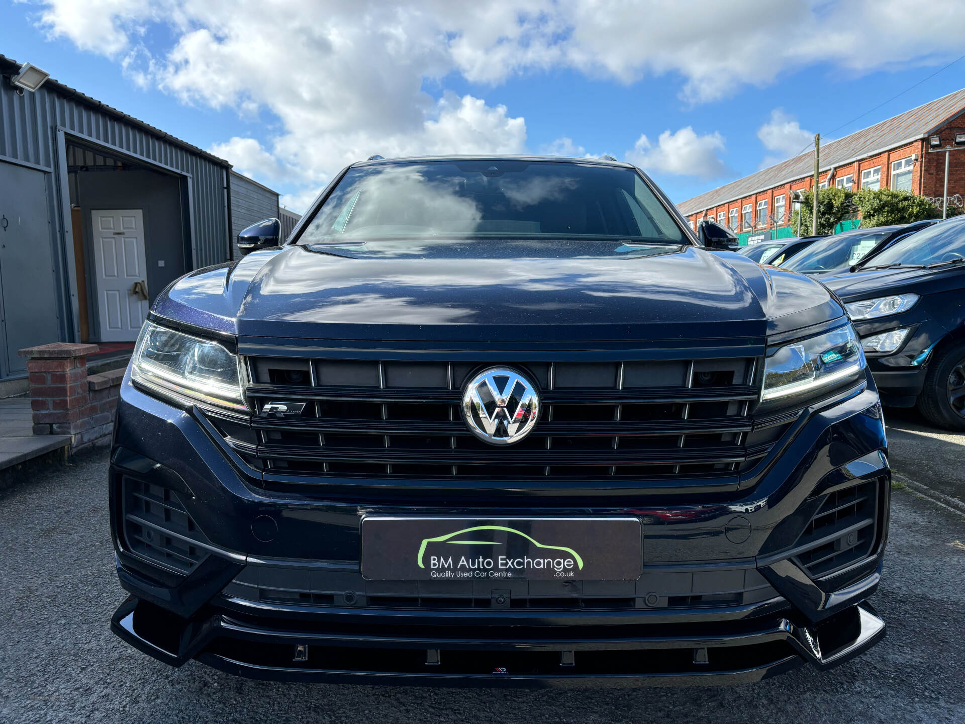 Volkswagen Touareg DIESEL ESTATE in Down