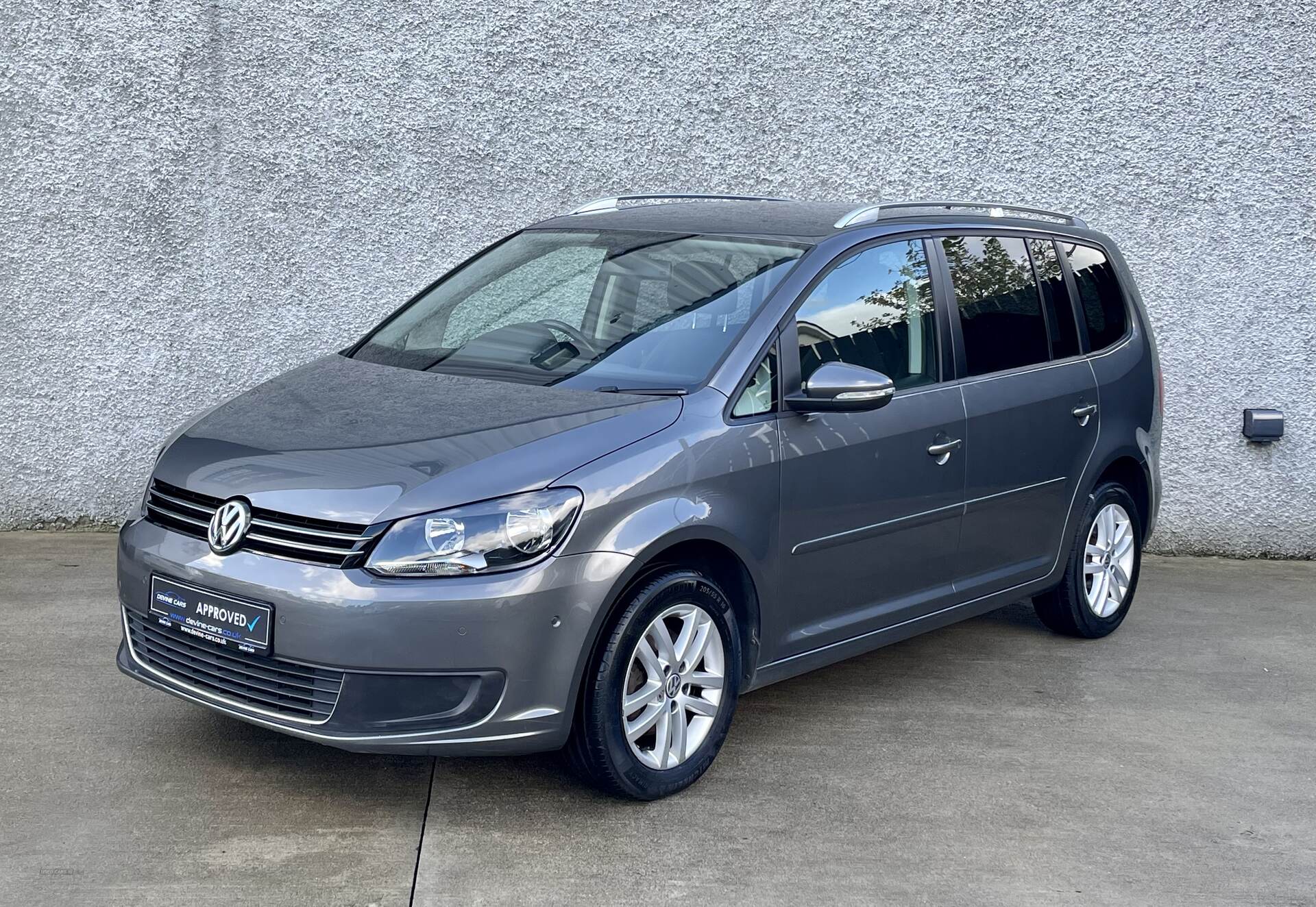 Volkswagen Touran DIESEL ESTATE in Tyrone