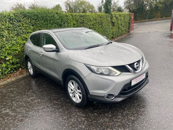 Nissan Qashqai DIESEL HATCHBACK in Derry / Londonderry