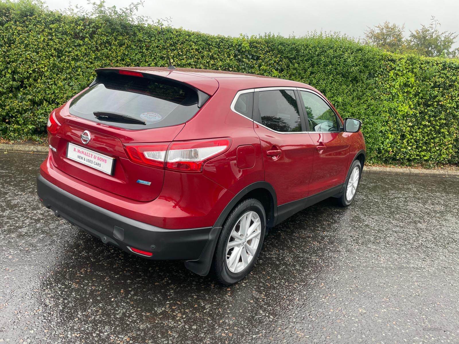 Nissan Qashqai DIESEL HATCHBACK in Derry / Londonderry