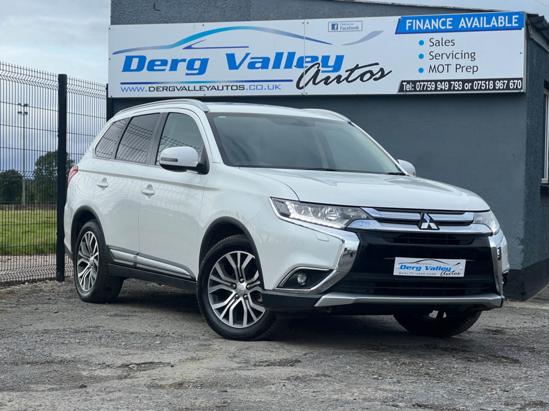 Mitsubishi Outlander DIESEL ESTATE in Tyrone