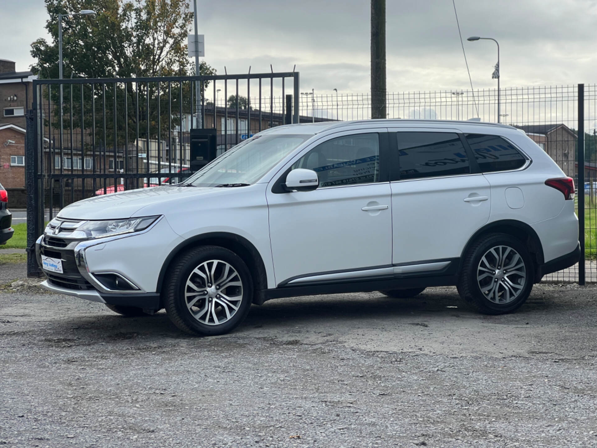 Mitsubishi Outlander DIESEL ESTATE in Tyrone