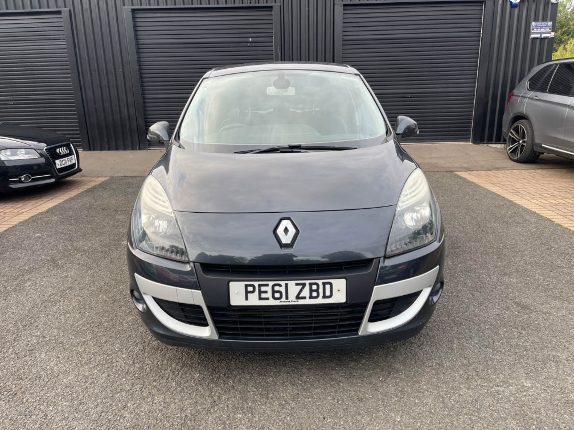 Renault Scenic DIESEL ESTATE in Antrim