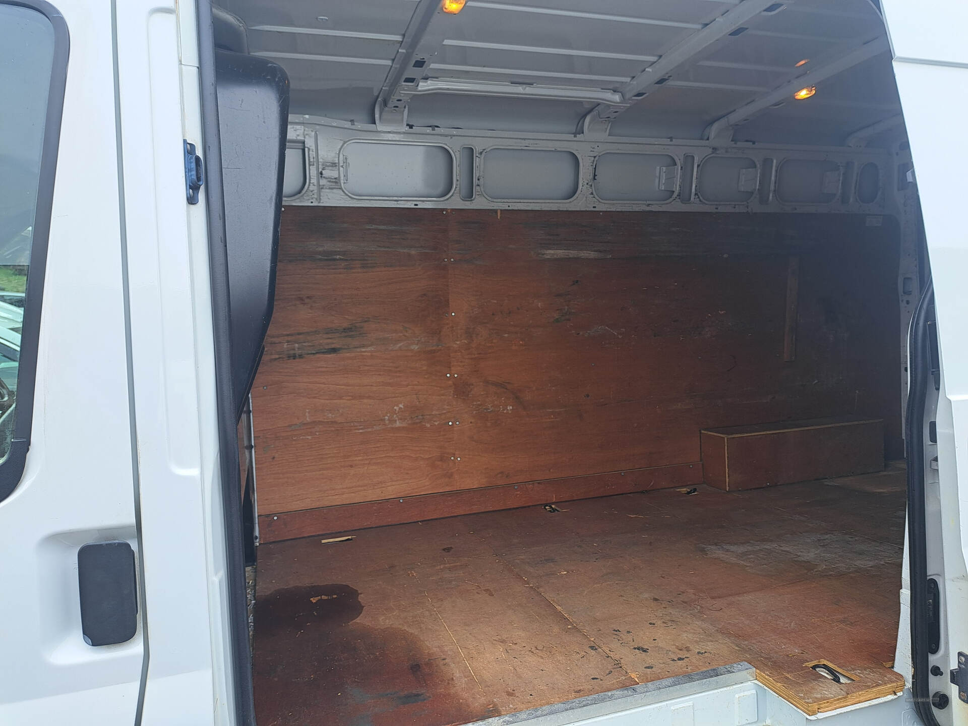 Oct 2013 Ford Transit Medium Roof Van TDCi 125ps