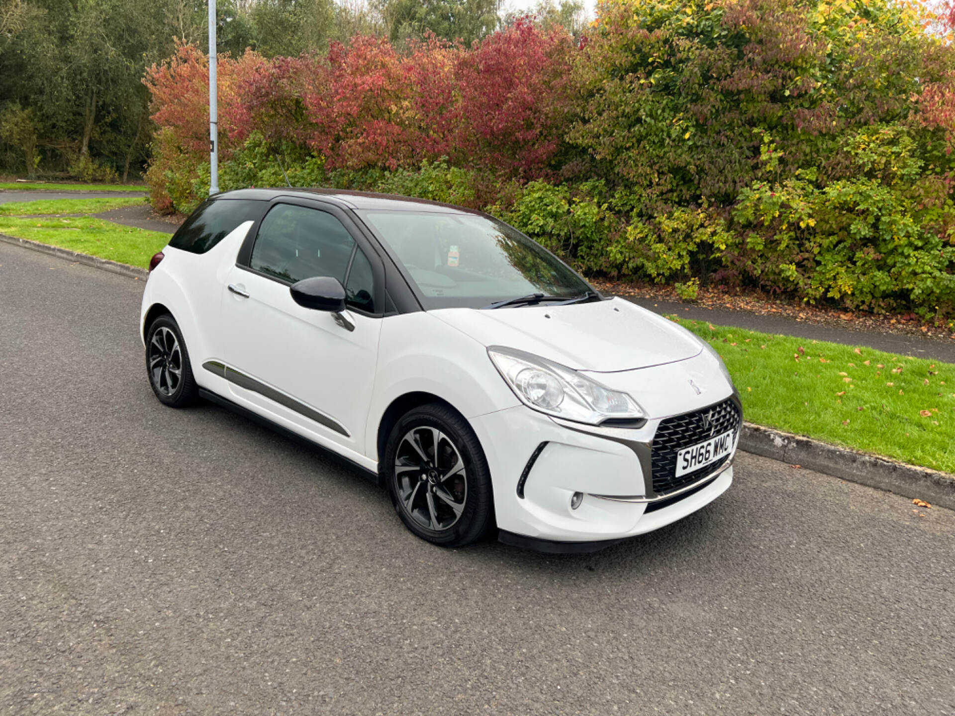Nov 2016 DS 3 1.6 BlueHDi Elegance 3dr