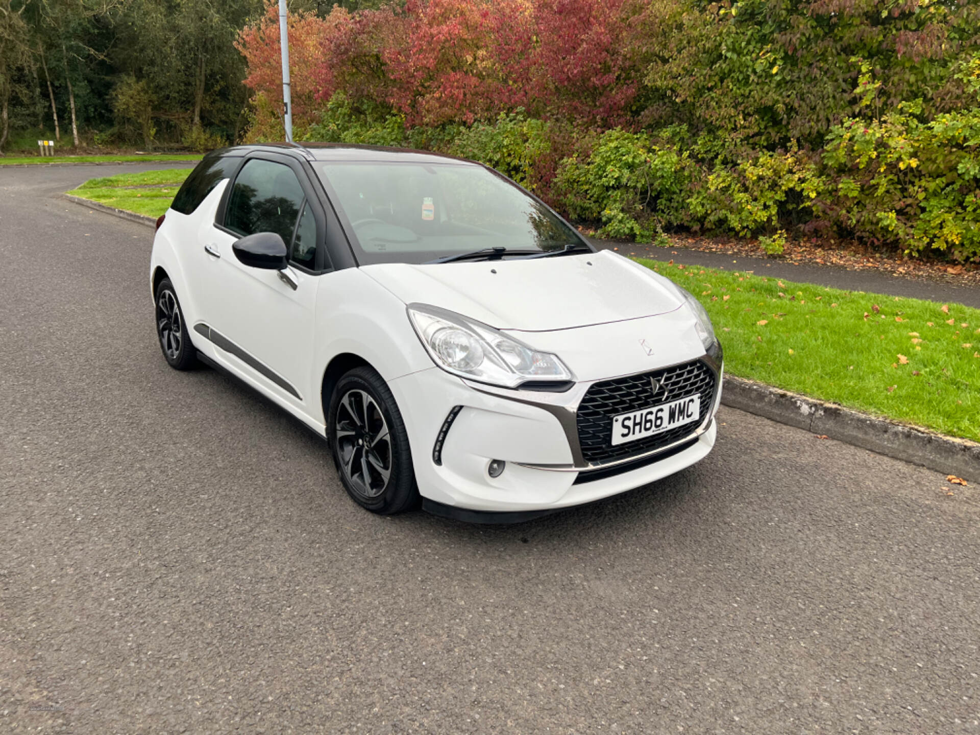 Nov 2016 DS 3 1.6 BlueHDi Elegance 3dr