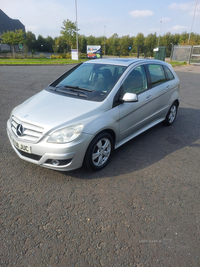 Mercedes B-Class B180 CDI SE 5dr in Down