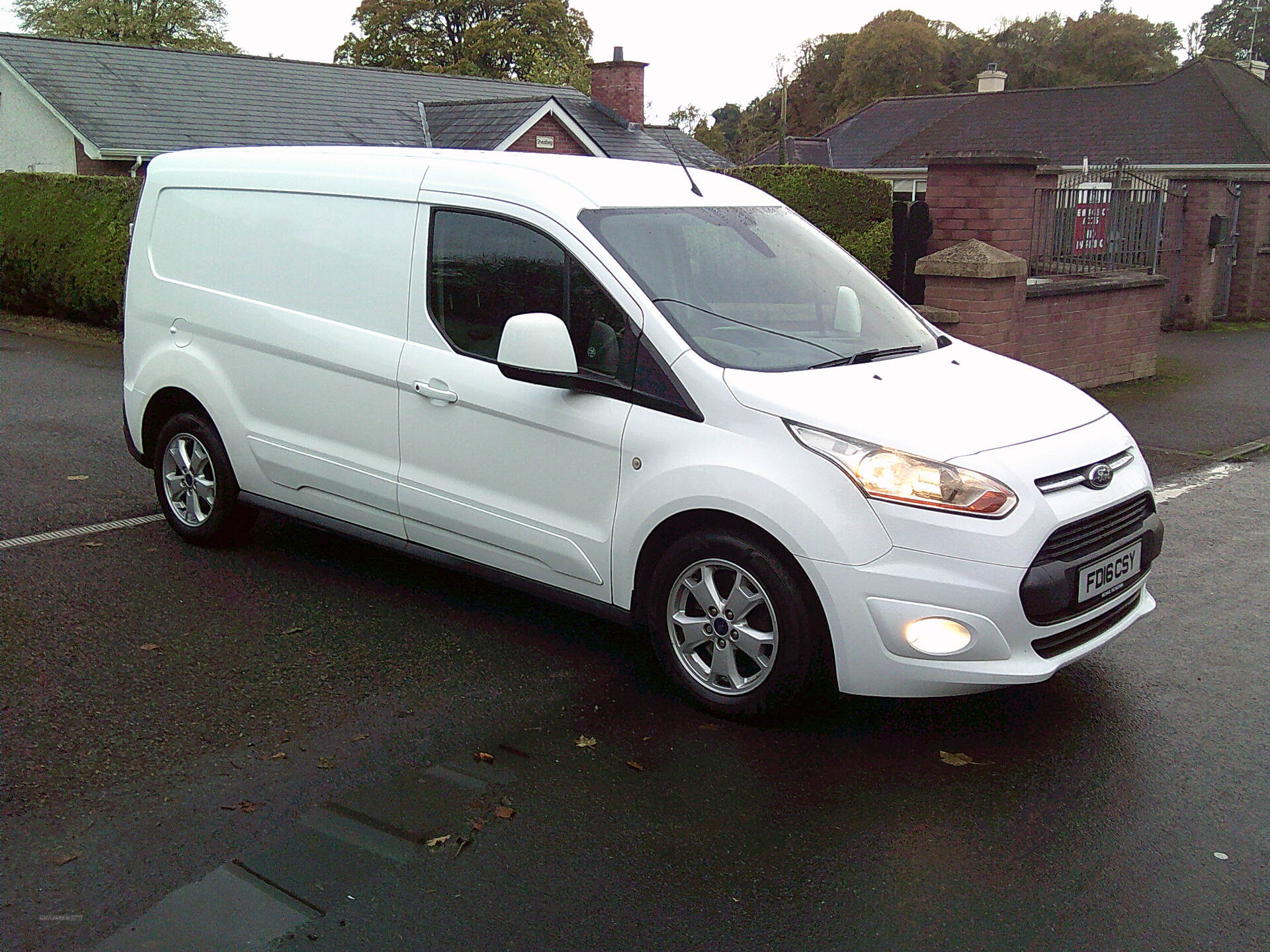 Ford Transit Connect 240 L2 DIESEL in Fermanagh