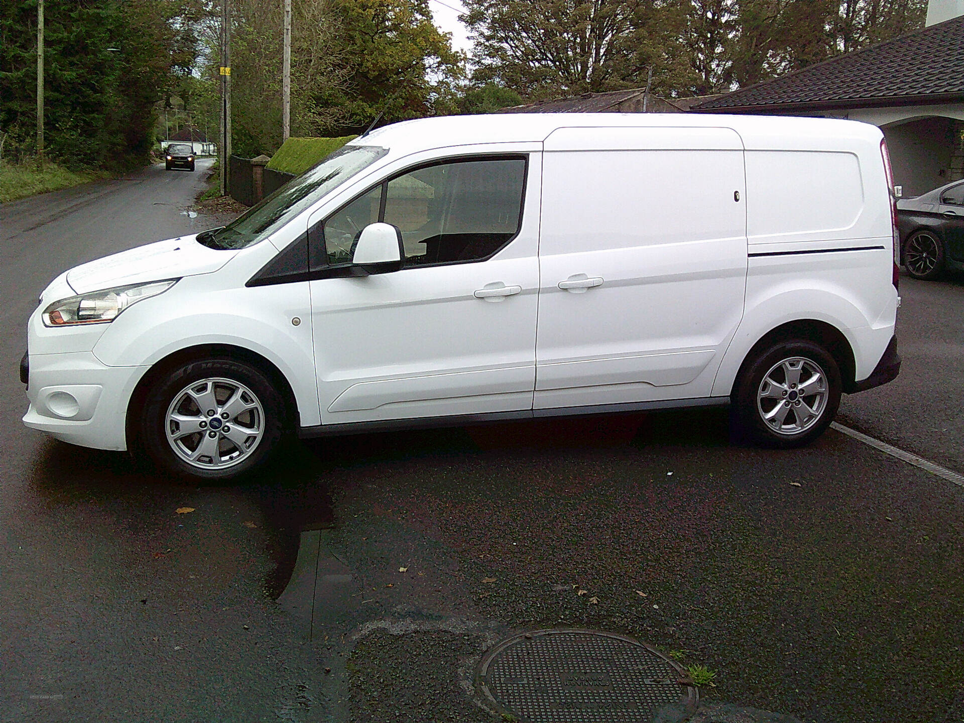 Ford Transit Connect 240 L2 DIESEL in Fermanagh