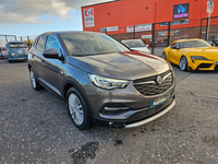 Vauxhall Grandland X DIESEL HATCHBACK in Down