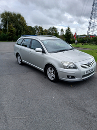 Toyota Avensis 1.8 VVT-i T3-X 5dr in Down