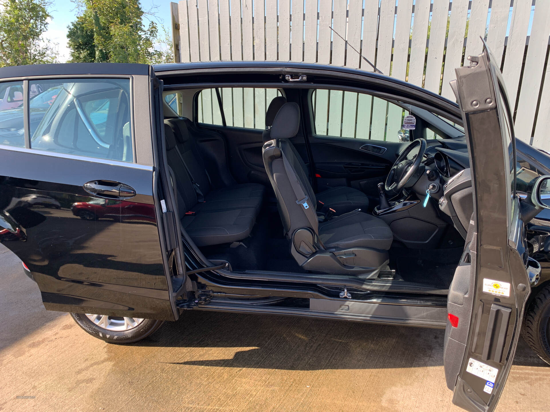 Ford B-Max DIESEL HATCHBACK in Antrim