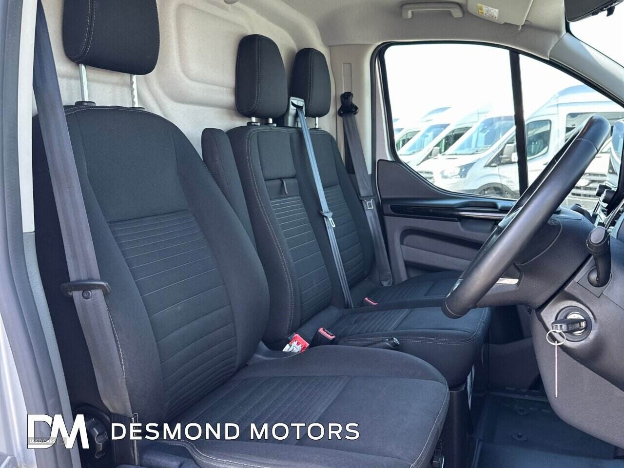 Oct 2023 Ford Transit Custom 2.0 EcoBlue 130ps Low Roof Limited Van