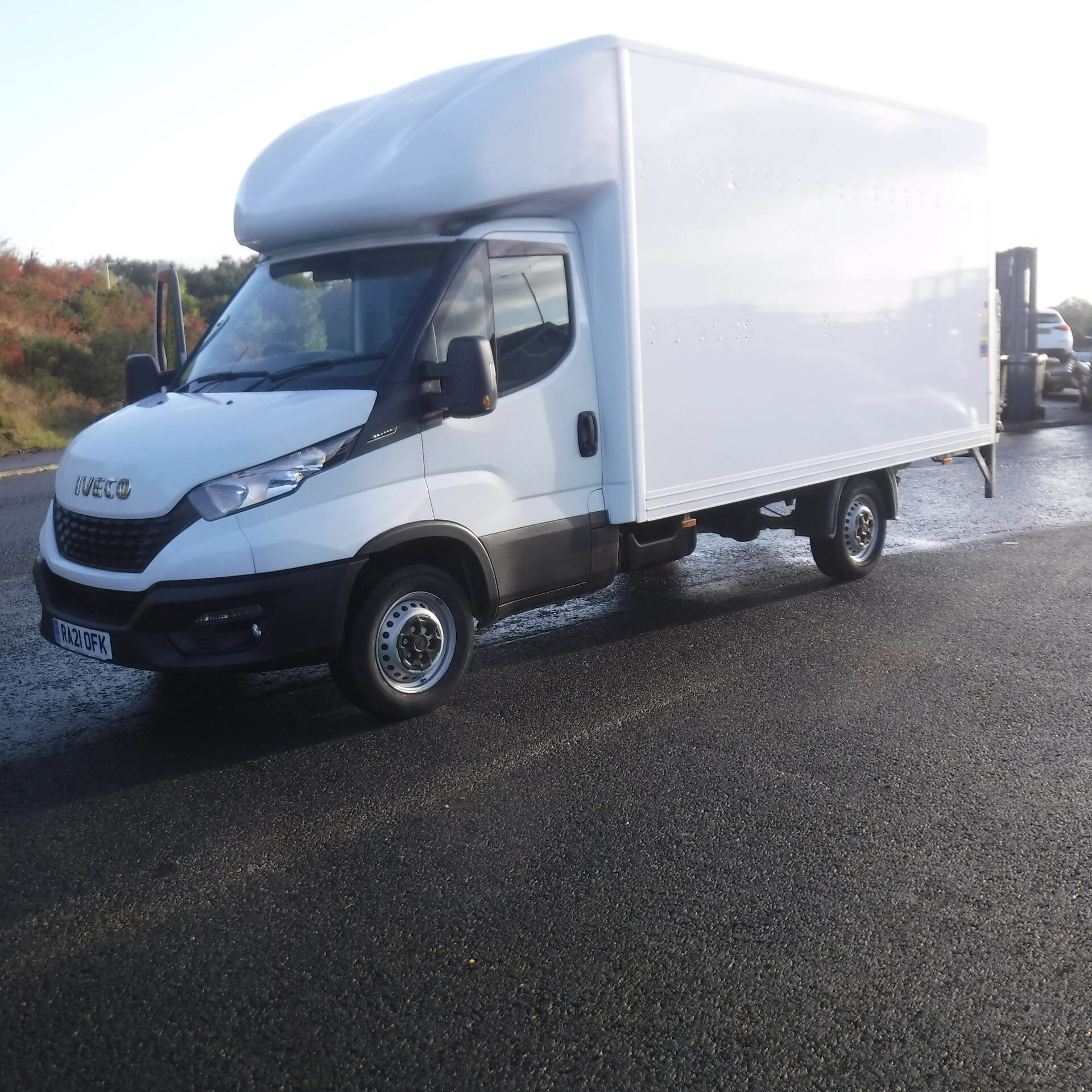 Iveco Daily Daily 13ft8"Luton box van with tail lift . Air con in Down