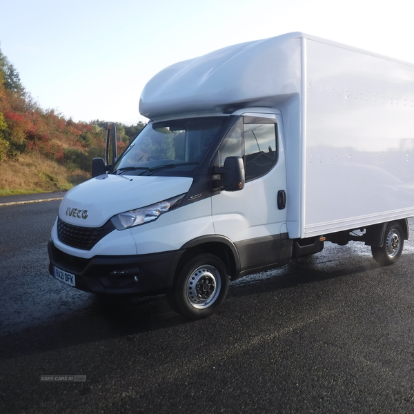 Iveco Daily Daily 13ft8"Luton box van with tail lift . Air con in Down