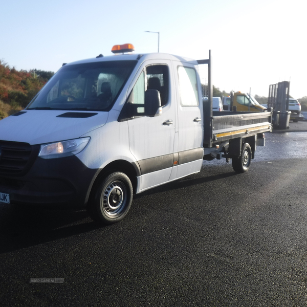 Mercedes Sprinter 316 double cab tipper in Down