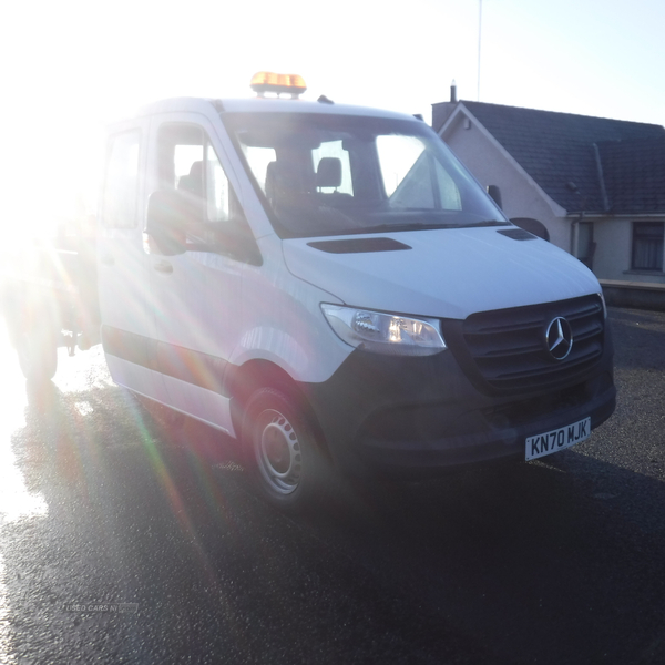 Mercedes Sprinter 316 double cab tipper in Down