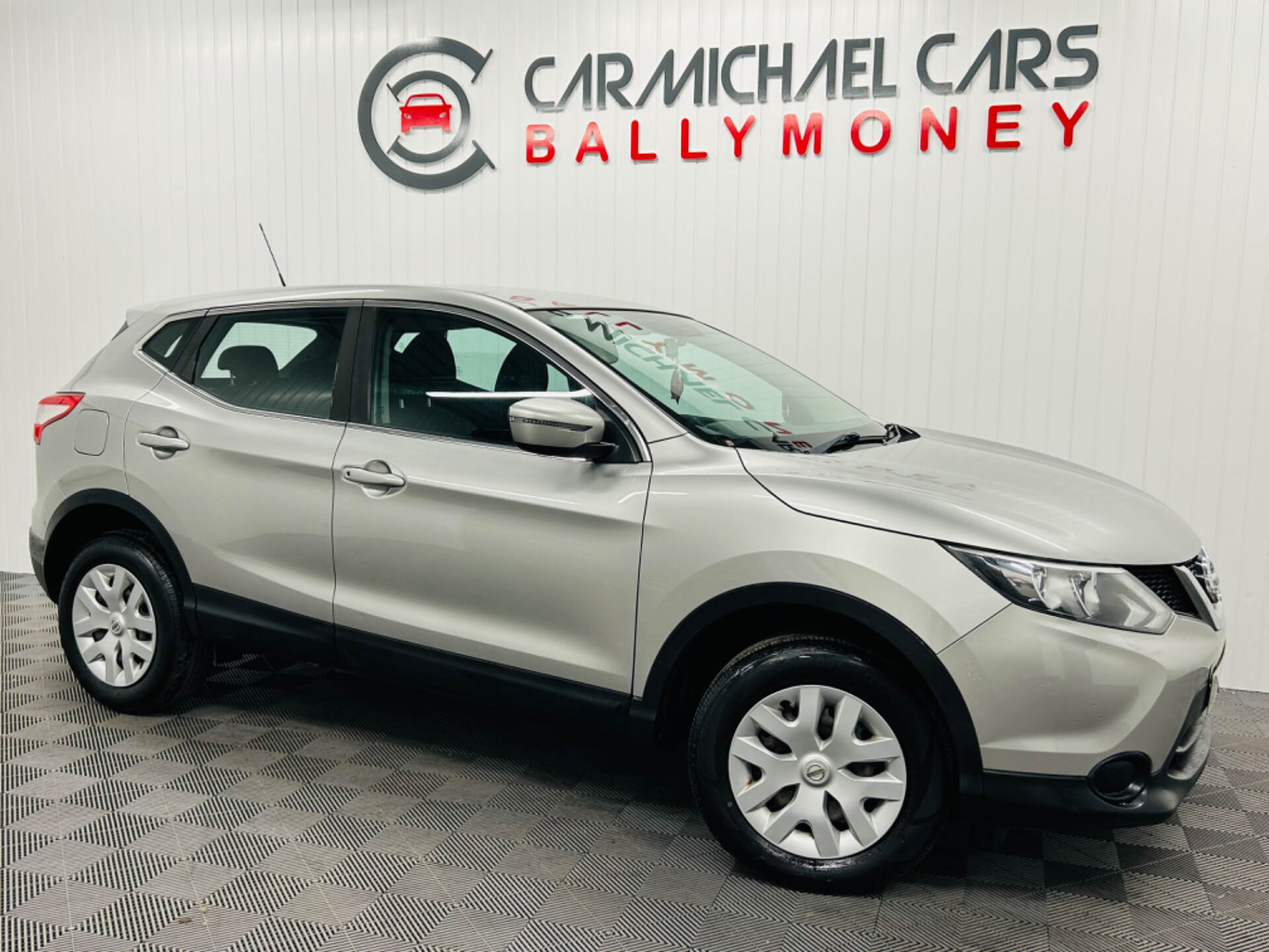 Nissan Qashqai DIESEL HATCHBACK in Antrim