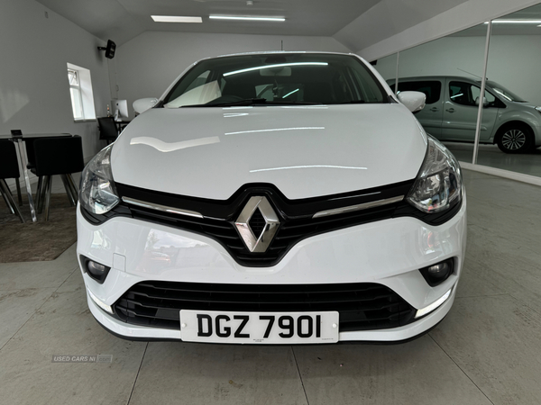 Renault Clio HATCHBACK in Down