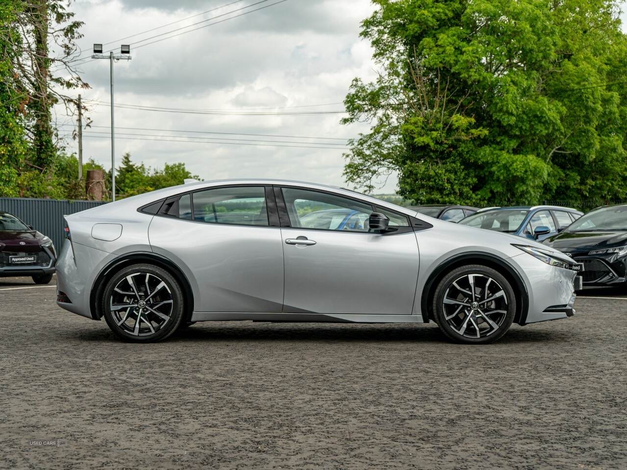  2024 Toyota Prius Plug-in Excel
