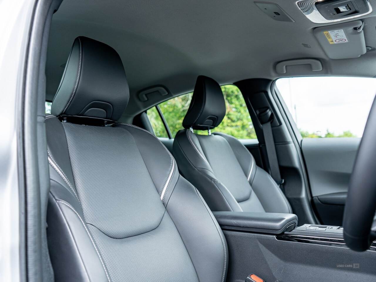  2024 Toyota Prius Plug-in Excel
